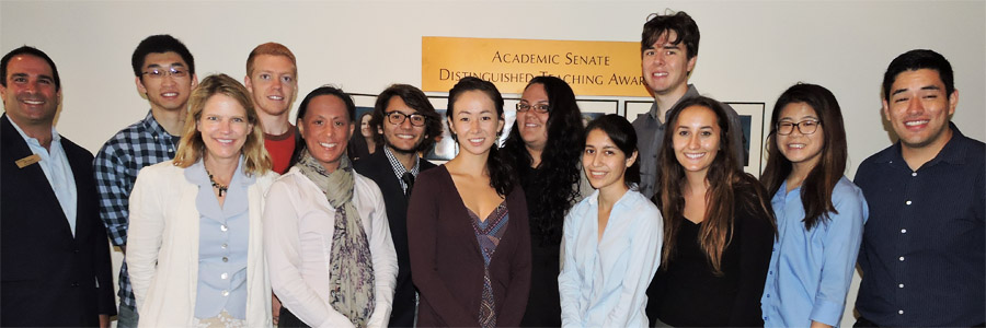 Group photo of UC San Diego students and staff - participates in Summer Research Program